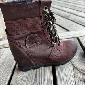 Sorel Two-Tone Black and Brown Lace-Up Wedge Boot